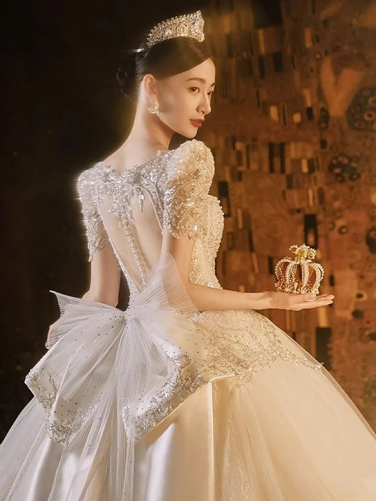 Robe de mariée en perles de cristal, robe de mariée de luxe, nœud de boule, manches courtes, belle Icidal, grand train dans le dos, mariage, quelle que soit, 2024