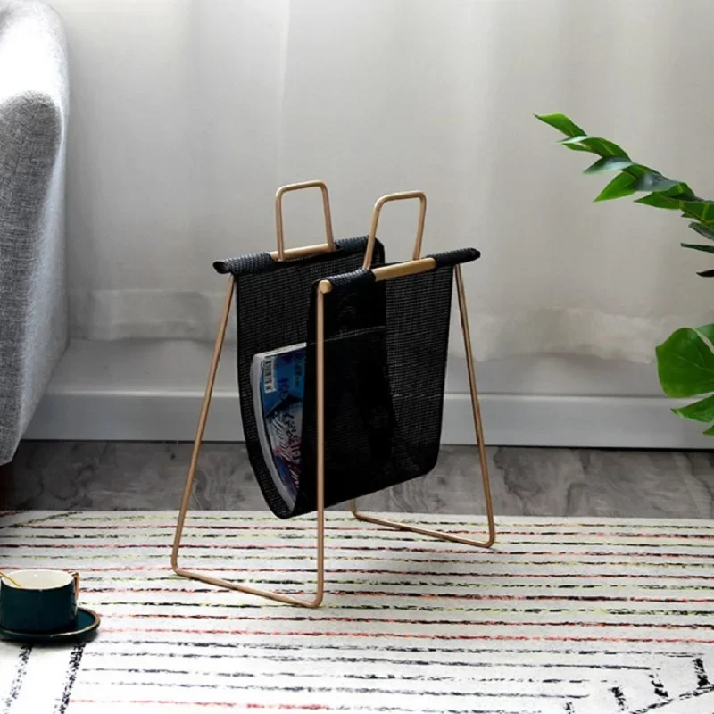 Nordic Living Room Magazine Rack Simple Iron Newspaper Rack Sofa Bedroom Corner Storage Rack Creative Handbag Bookshelf