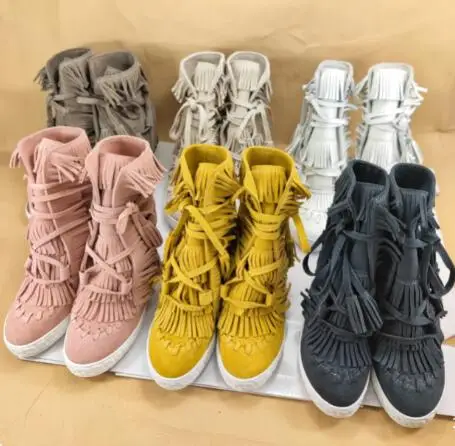 Botines de plataforma con cuña alta y cordones para mujer, de ante vacuno rosa, amarillo y gris, con borlas y aumento de altura