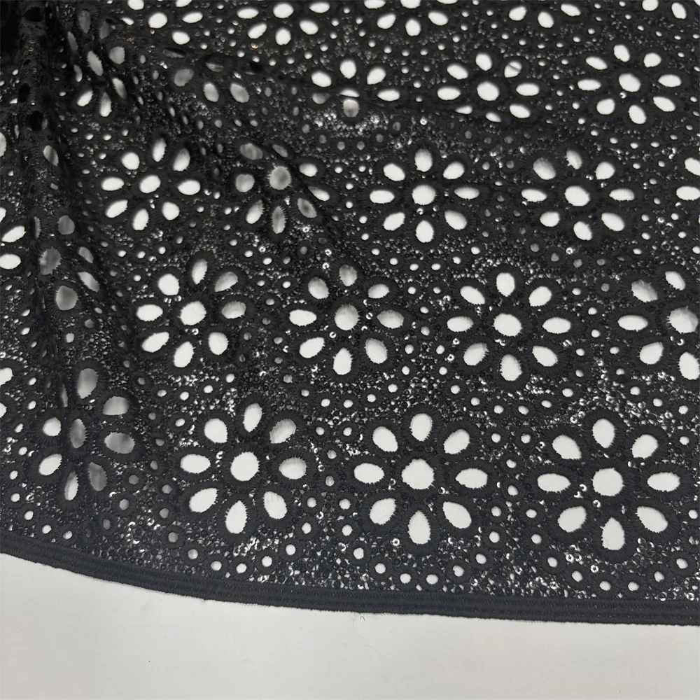 Neuer Stil Luxuriöser Schwarzer Bestickter Pailletten-Afrikanischer Spitzenstoff 2026 Hochwertige Wasserlösliche Modische Spitze 5 Yards – Detail 10