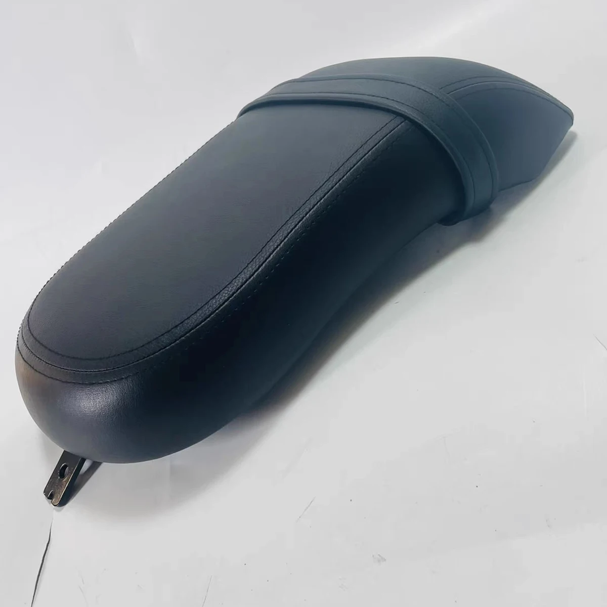 Motorcycle rear leather seat passenger cushion modified backrest Fit For BMW R18 R 18
