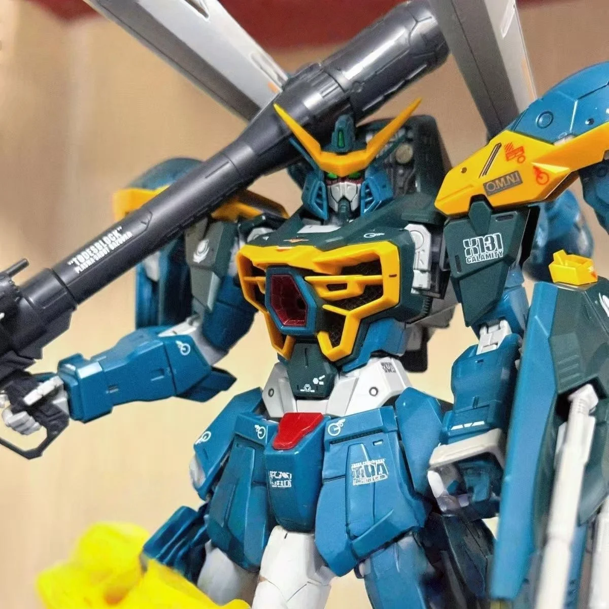 Novo em estoque baobao e menghu 1/100 fm calamidade montagem modelo kit anime figura de ação robô modelo plástico presentes surpresa brinquedos