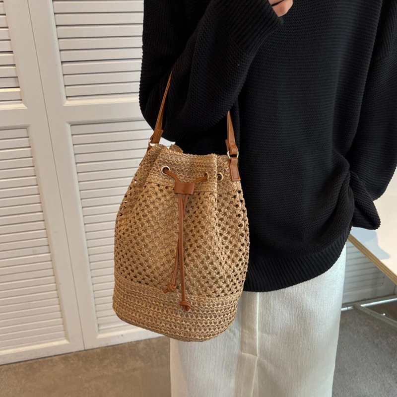 

Summer Straw Shoulder Bags Drawstring Women's Straw Bucket Bag Purse Raffia Woven Straw Handbags Casual Tote Beach Crossbody Bag