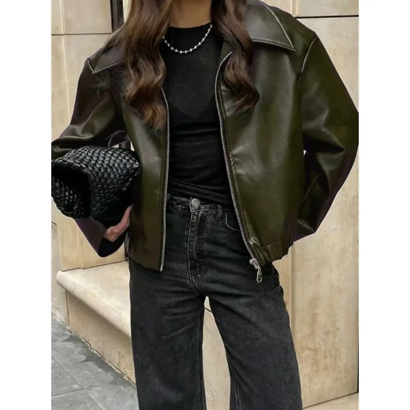Jaqueta de Couro Retro Outono Inverno 2025 Nova Jaqueta de Couro PU Feminina Curta com Lapela Estilo Motociclista Moda Feminina