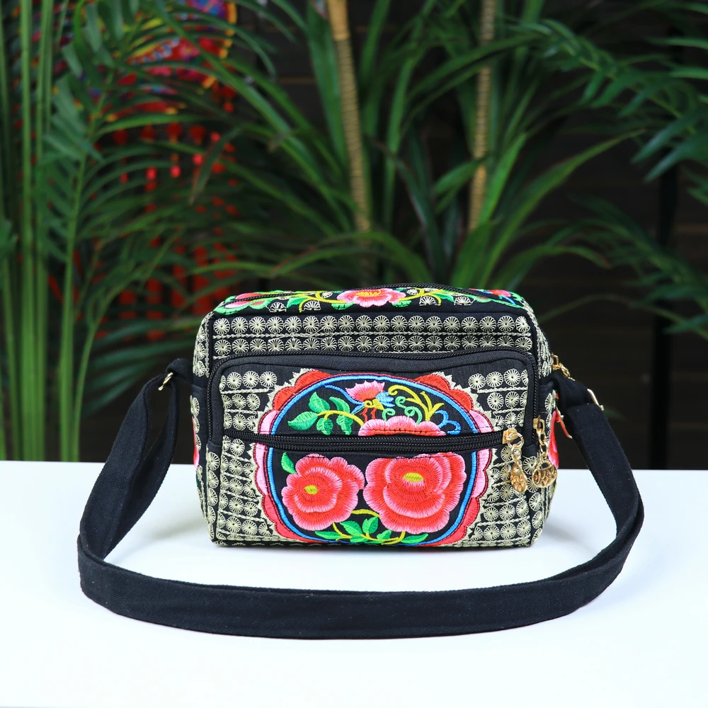 New Bohemian style embroidered shoulder bag embroidered versatile canvas crossbody multi-layer small square bag, mobile phone ba