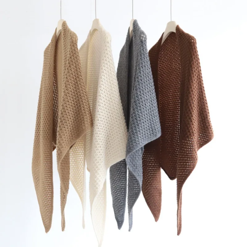 Scialle lavorato a maglia scavato con ago spesso tinta unita, giacca esterna ispessita e allargata, scialle versatile ed elegante