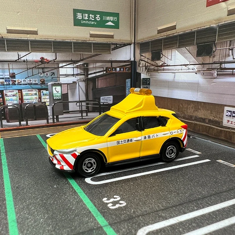 Takara Tomy Tomica Premium MAZDA CX-5 ROAD PATROL CAR Scale 1/66 Mini Gt Die-cast Alloy Car Model Kids Toys Christmas Gift