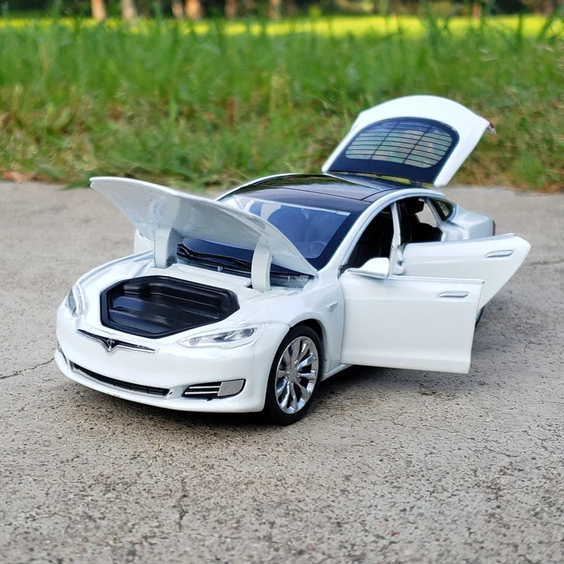 Free Shipping new 1:32 Alloy Car Tesla Model S MODEL3 Model X Metal Model Car Six-Door Sound And Light Pull Back Toy Car Gift