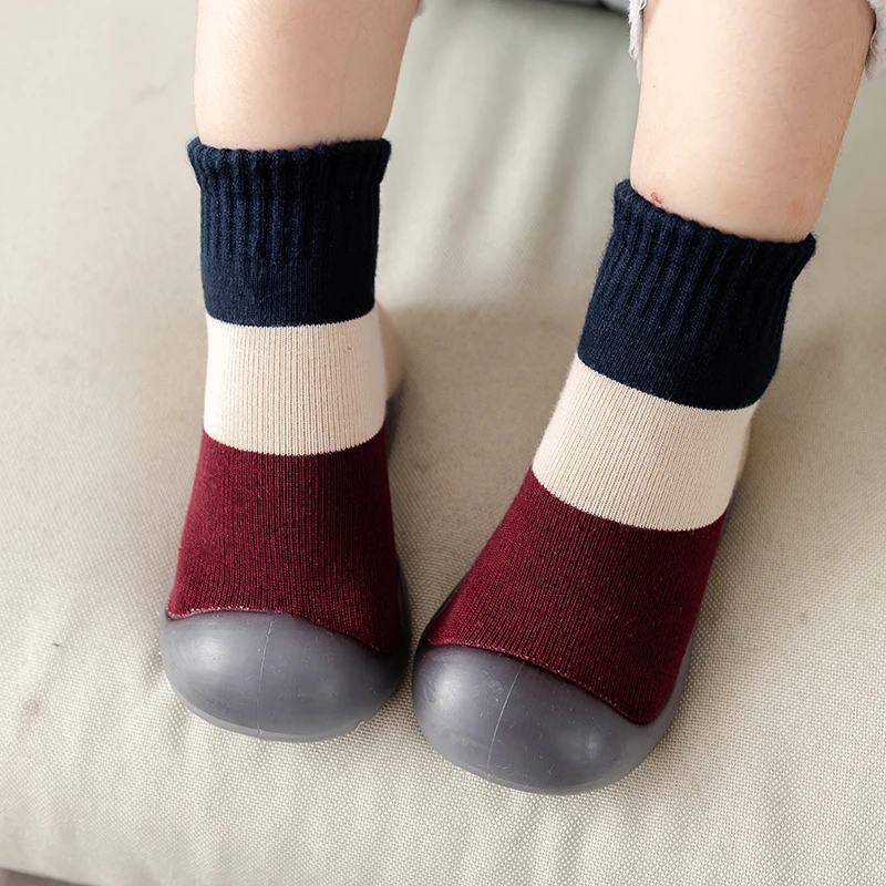 Новинка, осенне-зимняя обувь для малышей, детские домашние нескользящие носки, обувь, резиновые сочетающиеся цвета, обувь для начинающих ходить