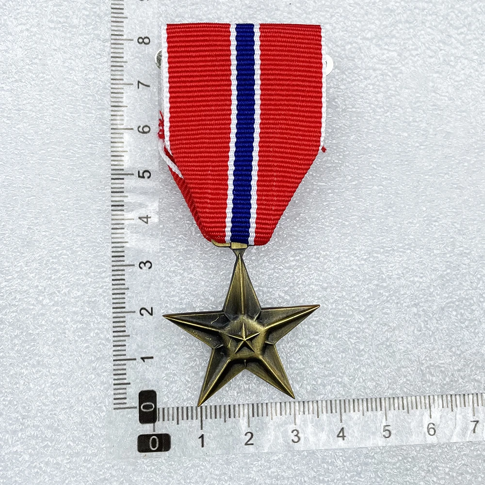 The American Commendation Star Military Medal Bronze Star Pins Honor Badge Reproduction Home Decoration Souvenir