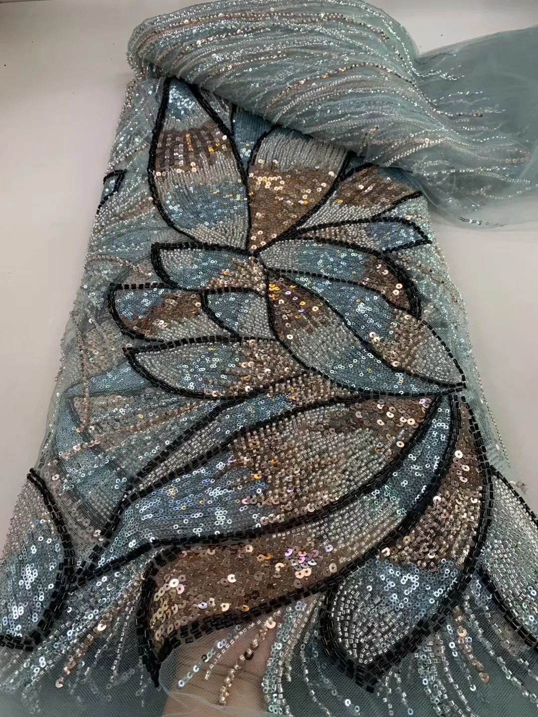 

Nigerian Luxury Beaded Lace Fabric High Quality 2025 African Sequins Tulle Lace Fabric for Woman Evening Dresses NZX6249