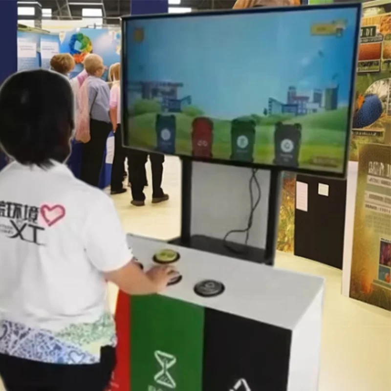 تصنيف القمامة، تعميم العلوم، لعبة تفاعلية، معرض علمي، ألعاب علمية، ألعاب تفاعلية