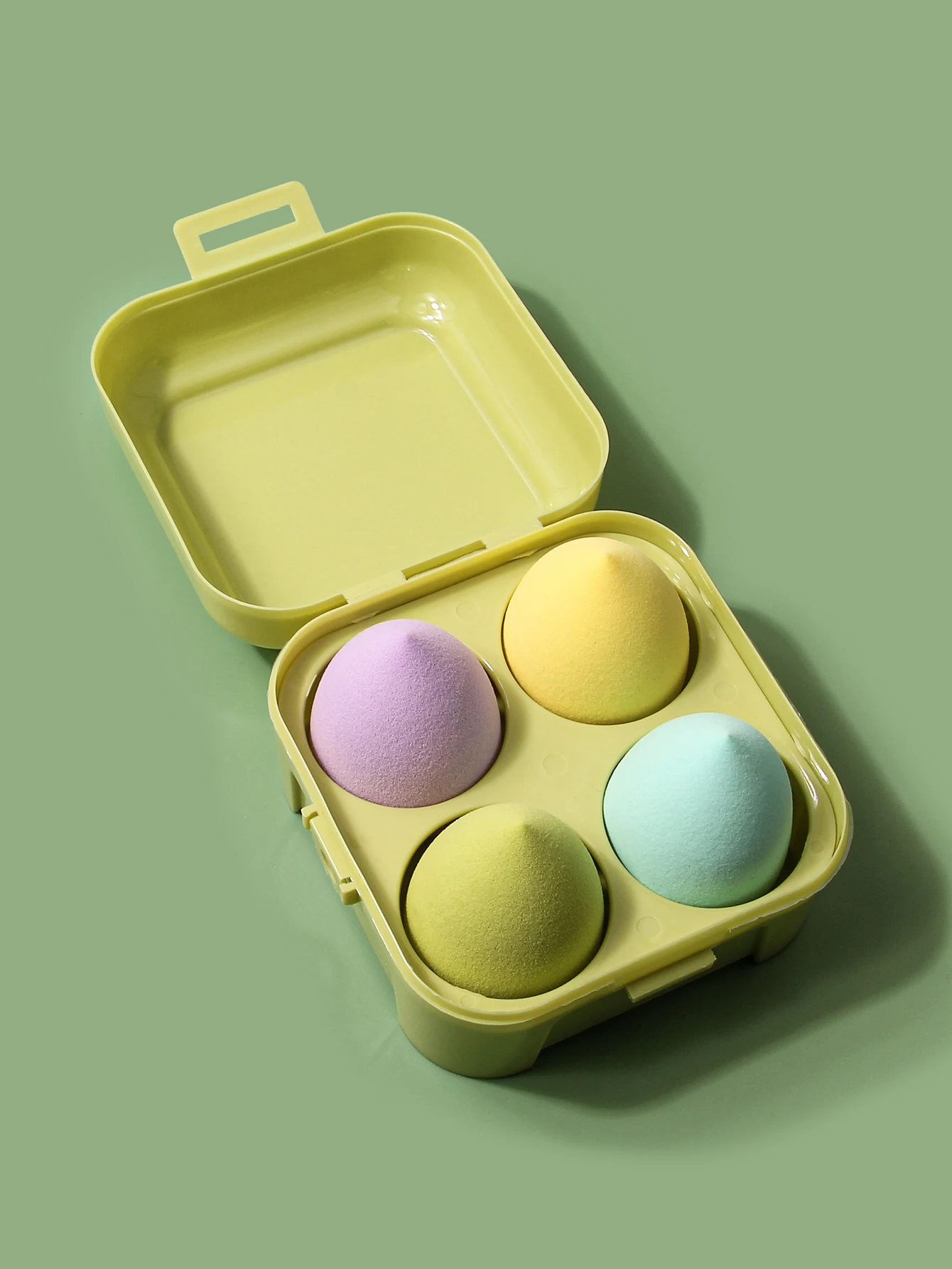 4-teiliges Set weicher Make-up-Schwämme – Beauty Egg & Puderquaste für Foundation, Kosmetik-Mischung und Alltags-Make-up