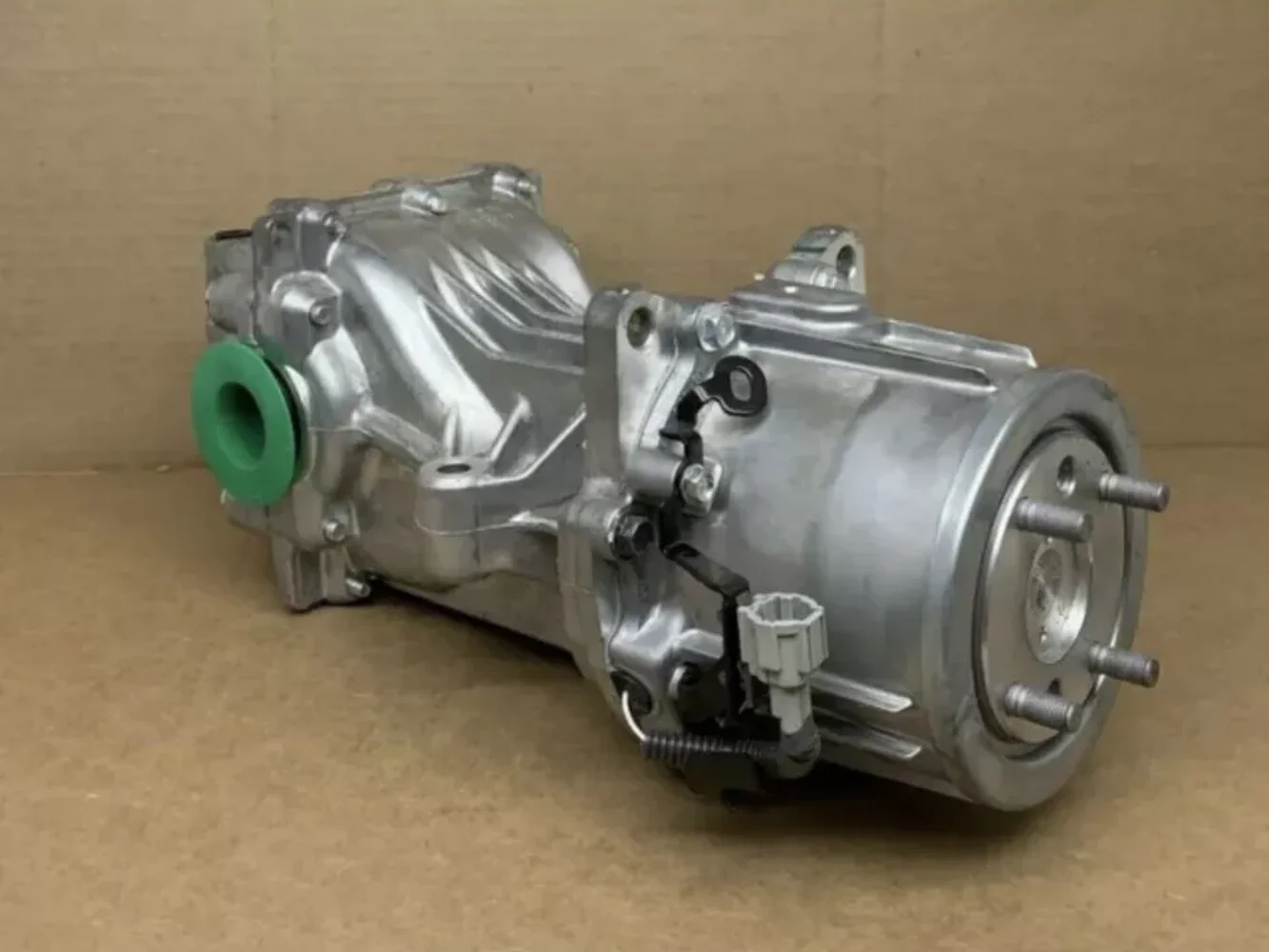 

Для багажника/дифференциала задний AWD для Nissan Rogue 14-20 OEM 38300-4BF0A