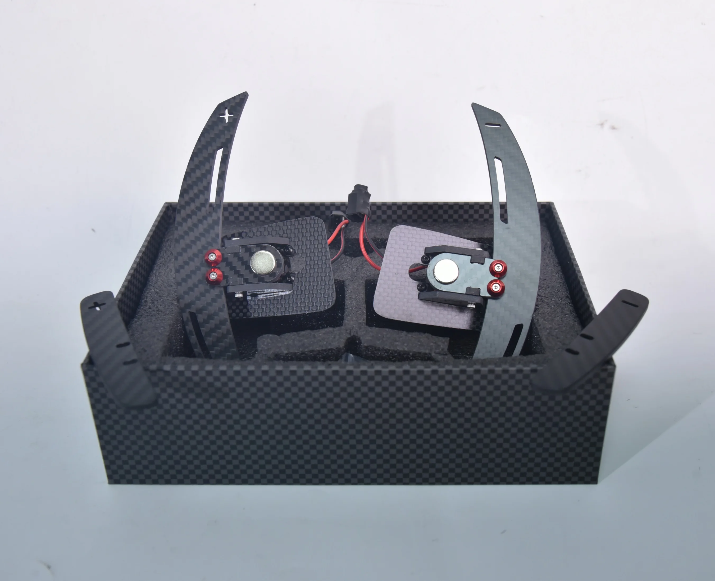 Newly Upgraded Carbon Fiber Magnetic Shift Paddles Enhance Driving Experience Suitable for Jaguar Land Rover