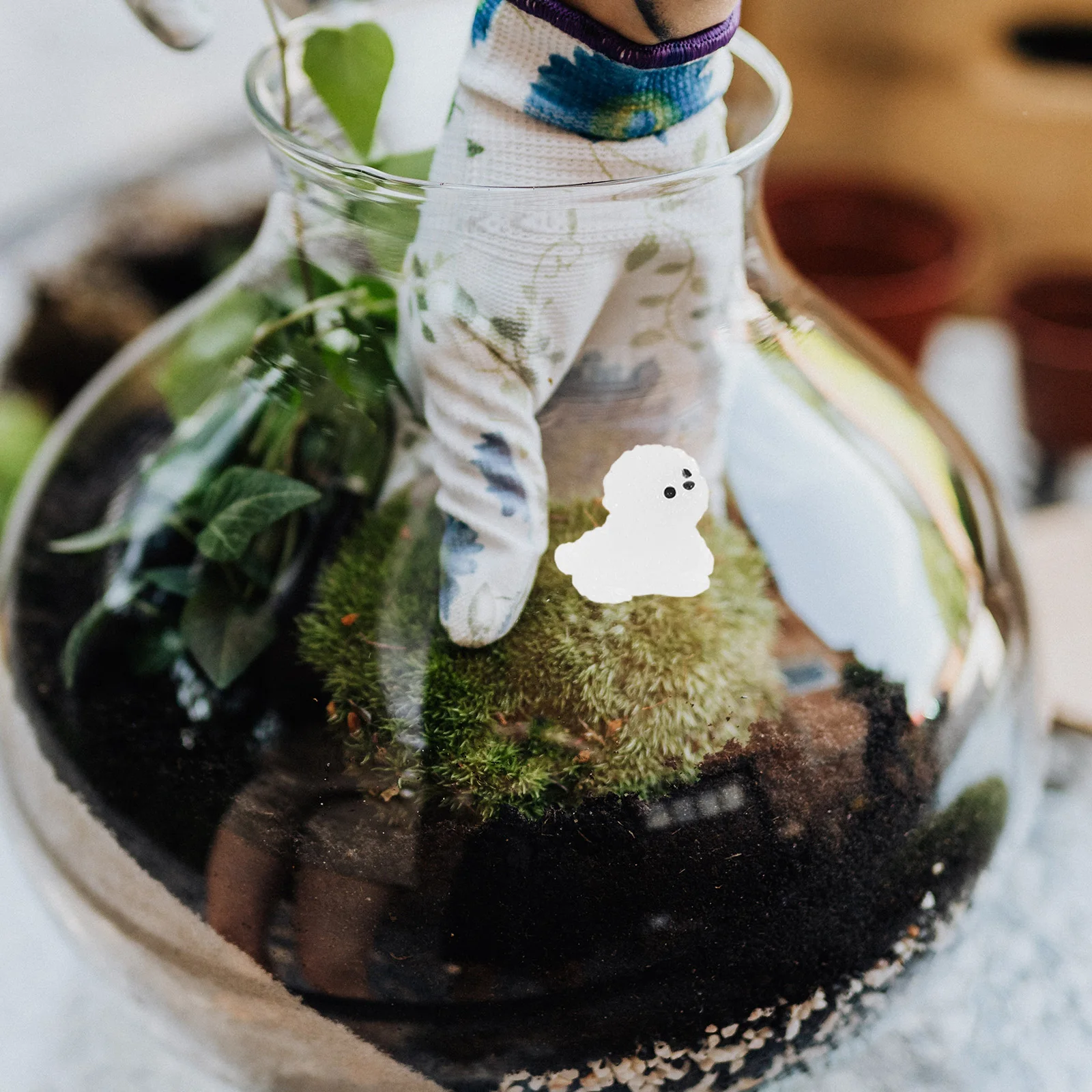 

12pcs Glow In The Dark Mini Dog Figurines Resin Cute Miniature Dog Statues For Home Office Garden Luminous Micro Landscape
