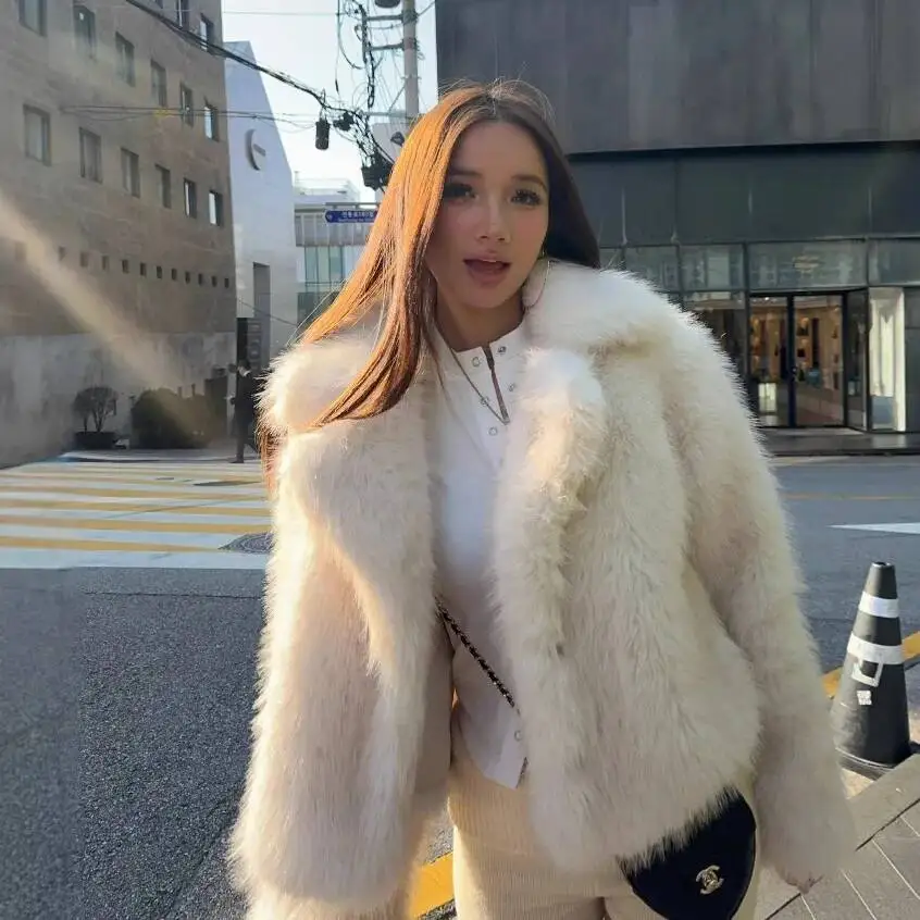 Herfst Winter 2025 Nieuwe dame Bontjas Vrouwen Korte Losse Casual Elegante Harige Top