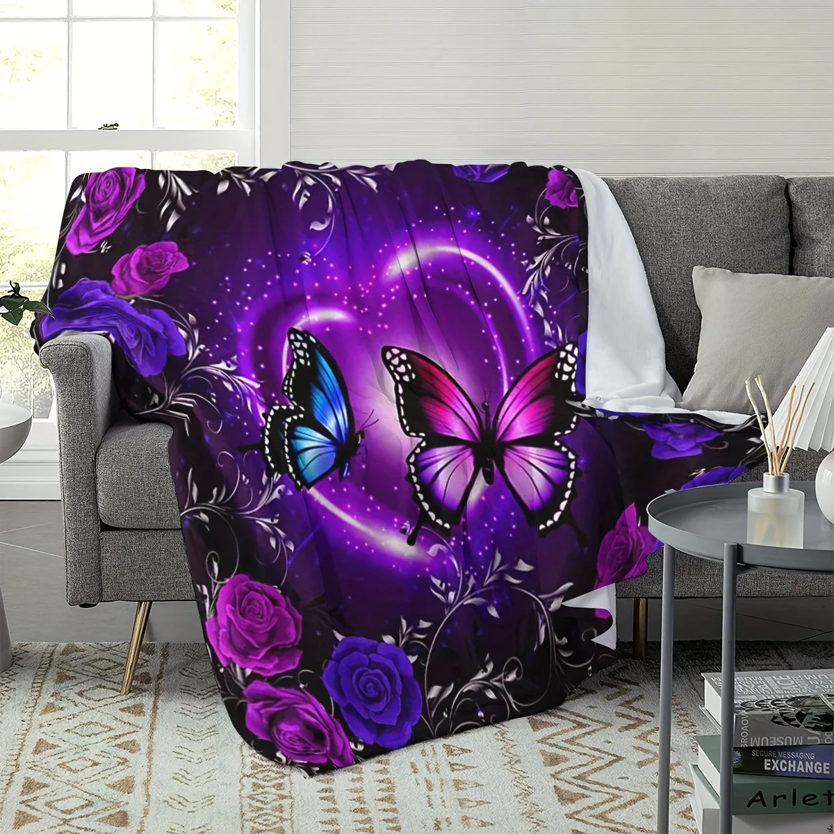 1 manta de franela suave y creativa con rosas y mariposas. | Lanzamiento portátil y lavable una máquina con carácter en forma