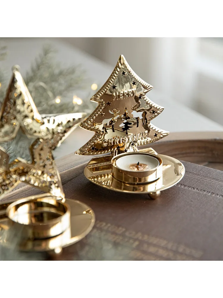 Golden Hollow Christmas Candlestick European Style Iron Candle Holder Bedroom Living Room Table Decoration Party Festival Gift