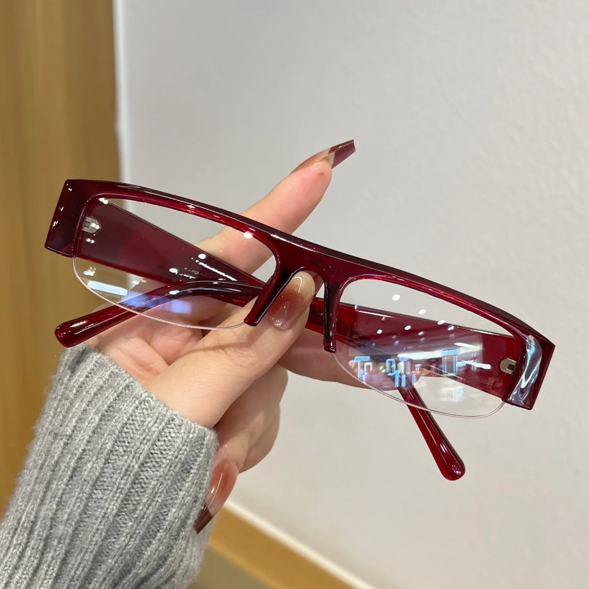 High-Appearance Half-Frame Women's Non-Prescription Glasses with Niche Design for Everyday Wear and Visual Protection