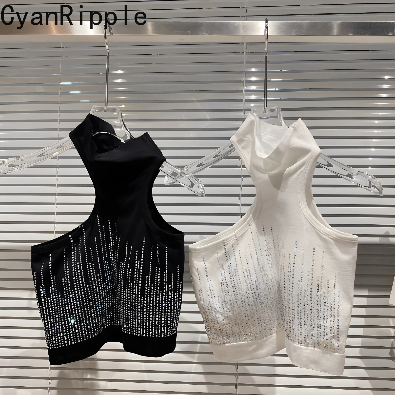 Fashion Lady New Spring Summer Vertical Stripes Hot Diamonds Off Shoulder Sexy Camisole Elegant Slimming Breast Pad Tanks Top