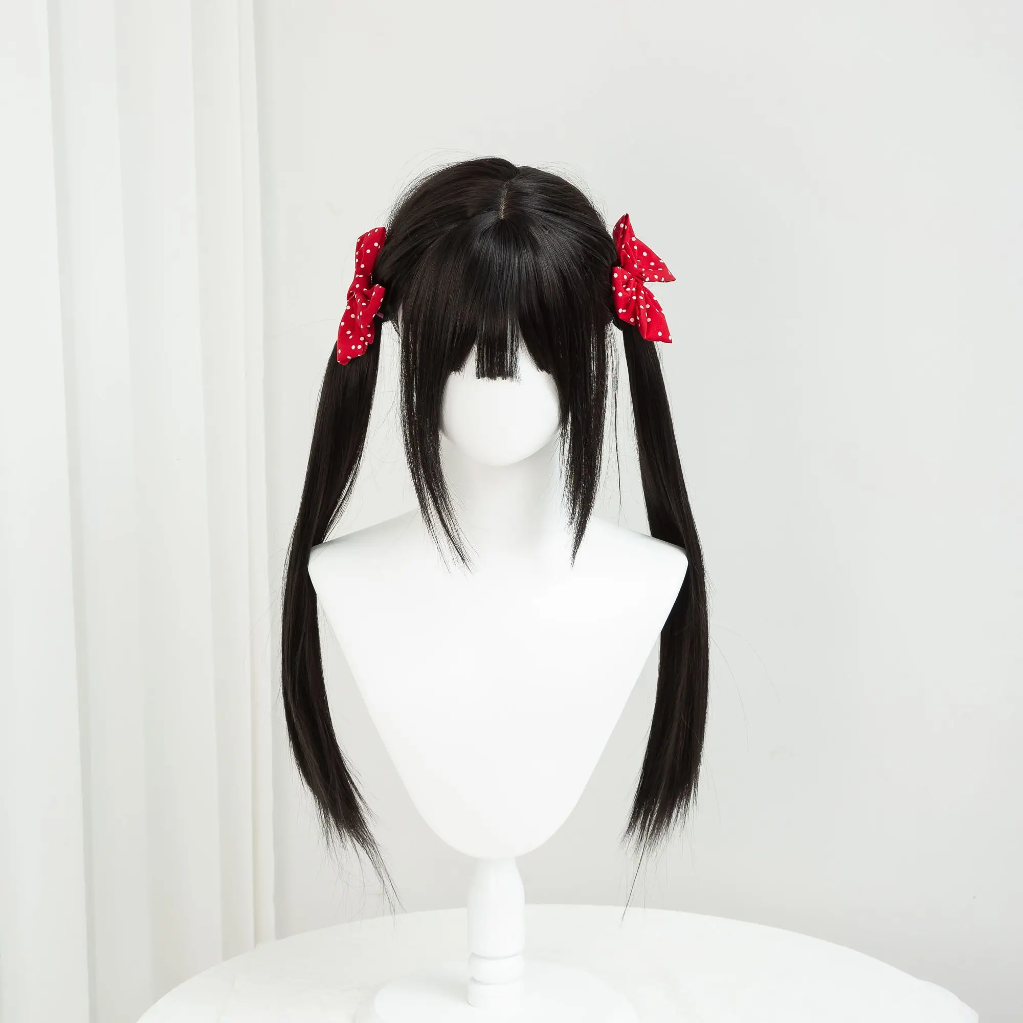 ‌Anime Lolita Wig - Realistic Long Straight Hair, Soft Fringe, Cute Cosplay Accessory, Perfect for Daily Wear