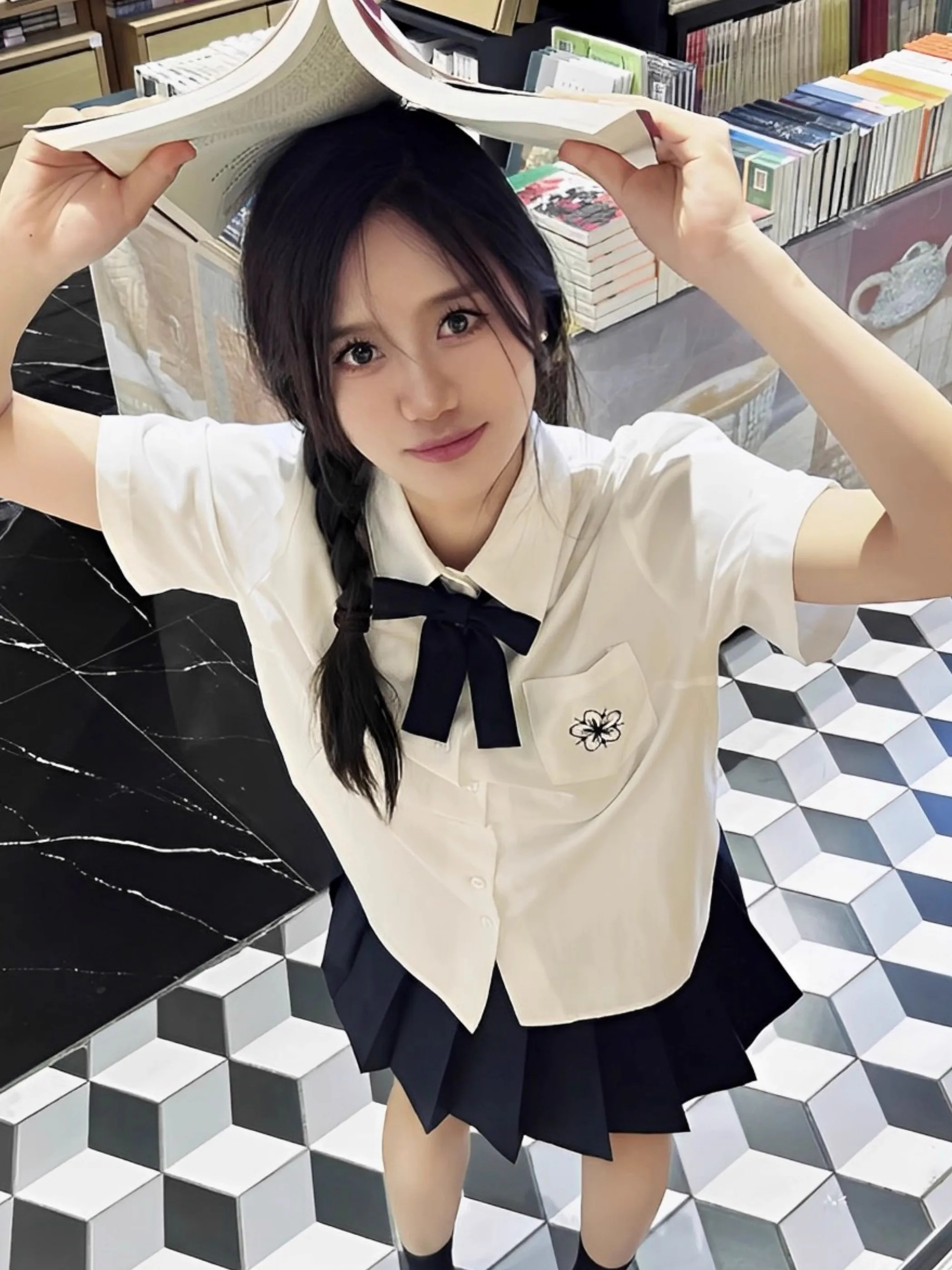 

Loose Basic Short Sleeve JK Shirt Sweet College Style Design Slimming Japanese Top Commute Wind Summer Pure Color Button Closure