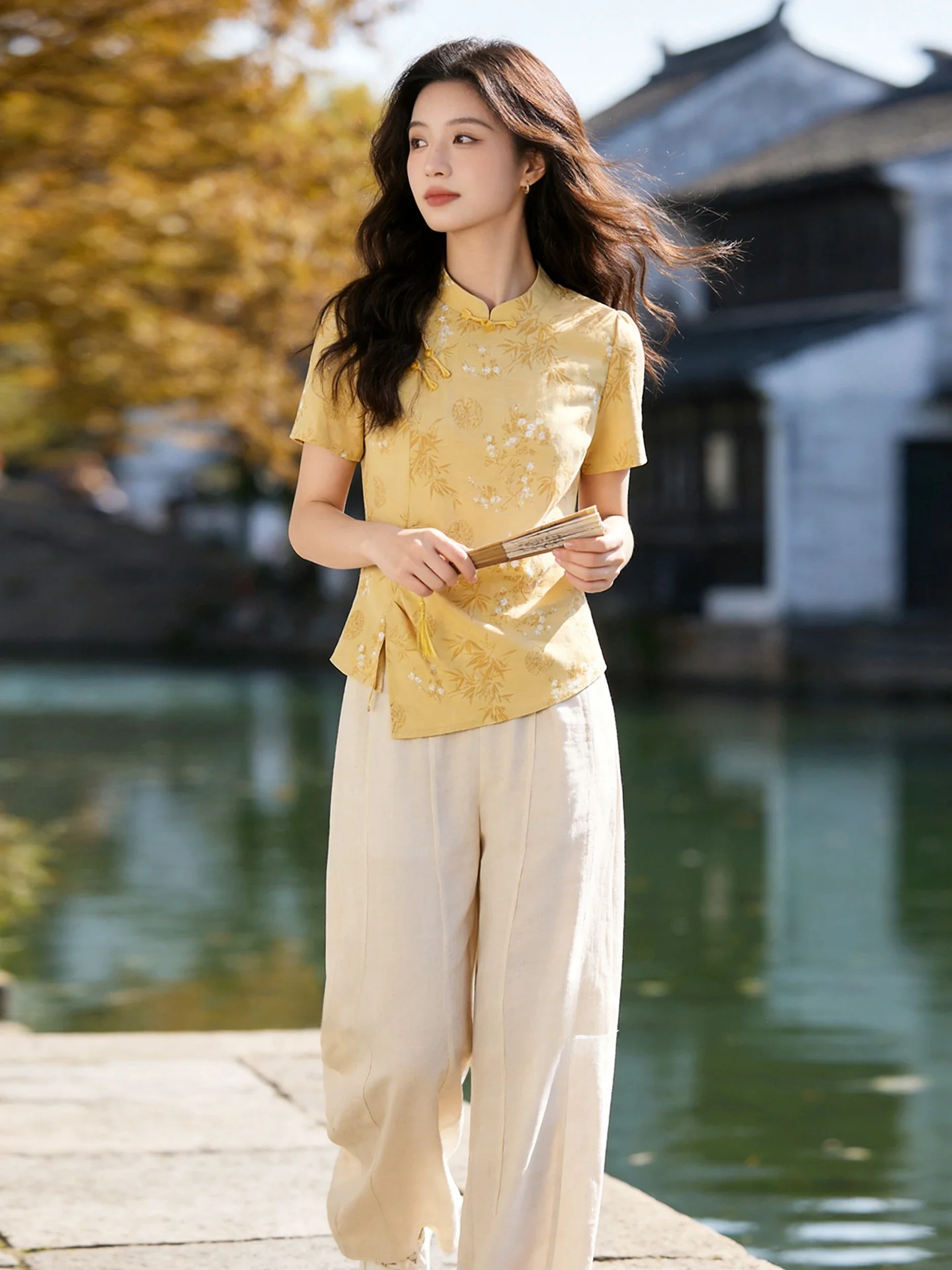 

Yellow Top And Beige Skirt Two-Piece Set High Waist Polyester Blend Summer Fashion plus Size Women's Ensemble Short Sleeve