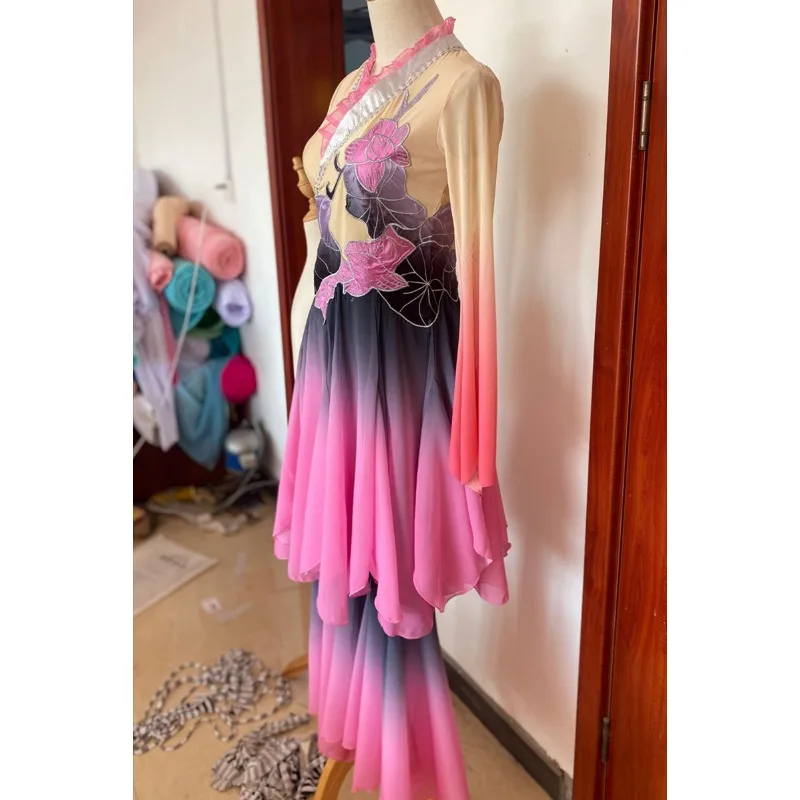 Klassische Performance-Kostüme, hochwertige Tanzbekleidung für Damen, Tanzprüfkostüm, taillierte und fließende Damenbekleidung