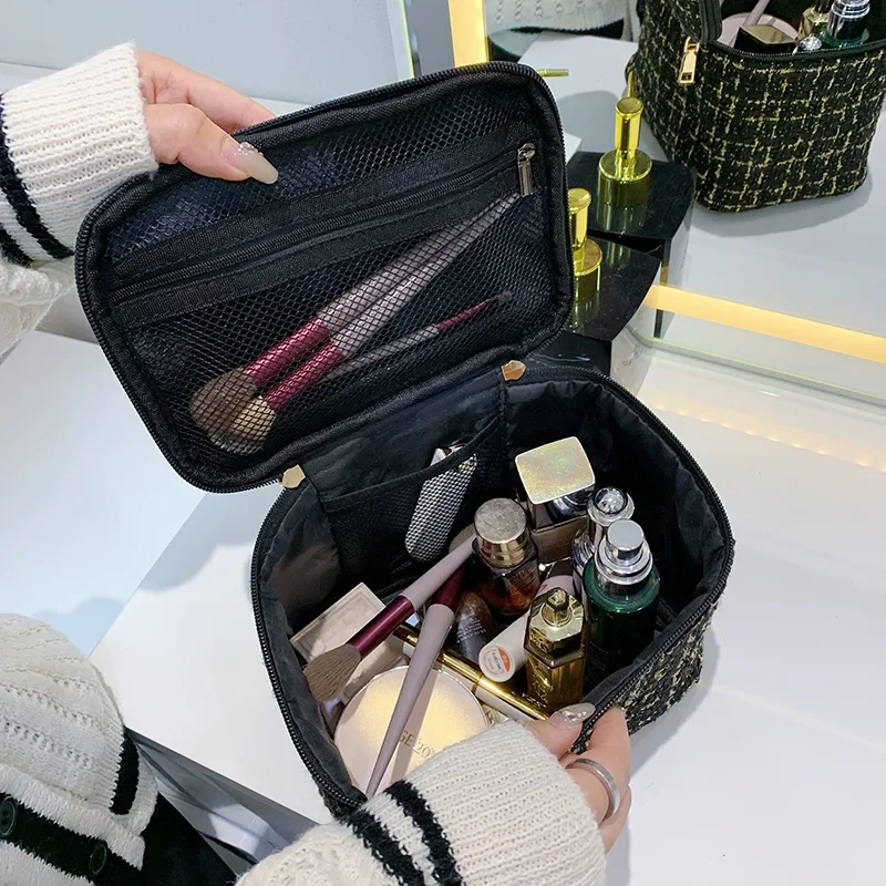 2023 nuova borsa per cosmetici di grande capacità borsa per il trucco portatile per ragazza articoli da toeletta da viaggio multifunzione custodia per cosmetici per pennello