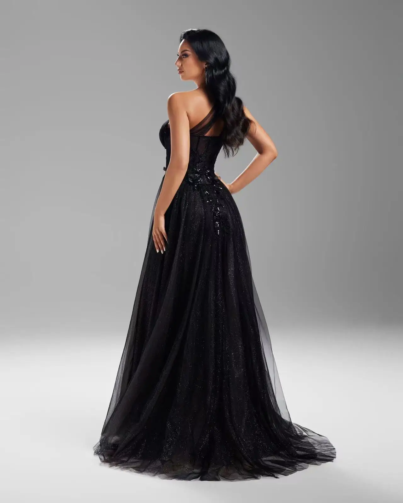 شاليمار تشانغ فساتين سهرة سوداء بأكمام طويلة فستان مضيف فاخر فساتين الحفلات حسب الطلب