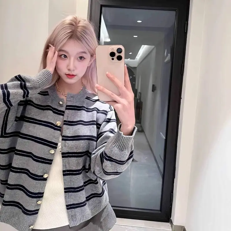 

Гуанчжоу, тринадцатый лицо, ранняя осень, вязаный открытый кардиган, свитер, большой Lang, без катышков, южное масло, элитная женская мода