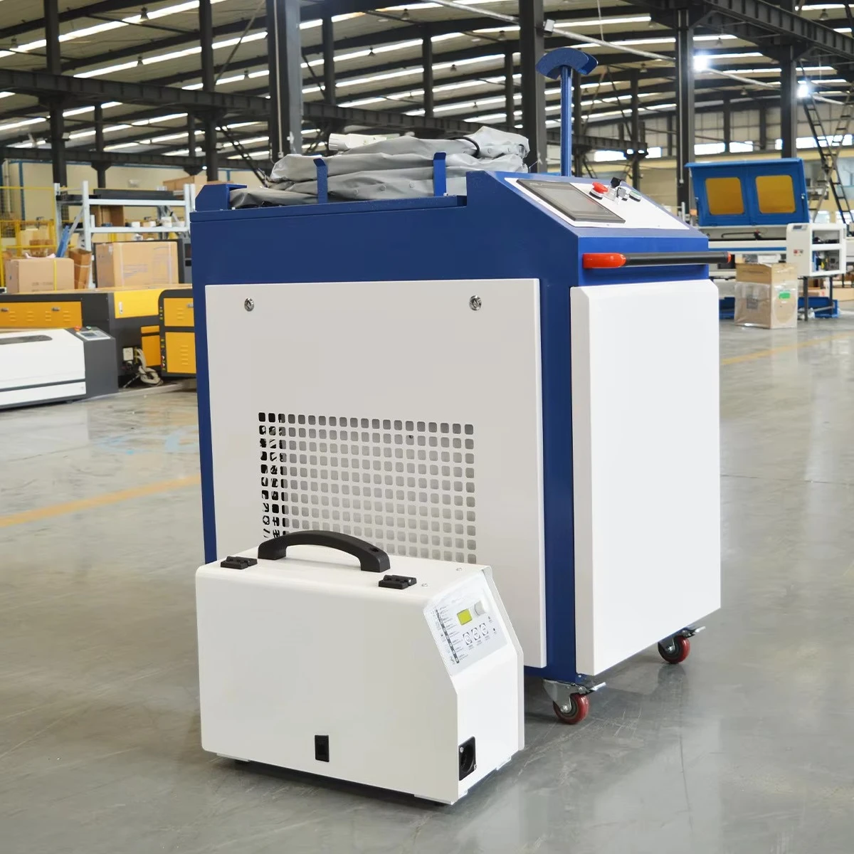 Handheld 1500w/2000w Welding Machine for Metal Rust Removal Cutting for Welding Cutter Metal  Raycus