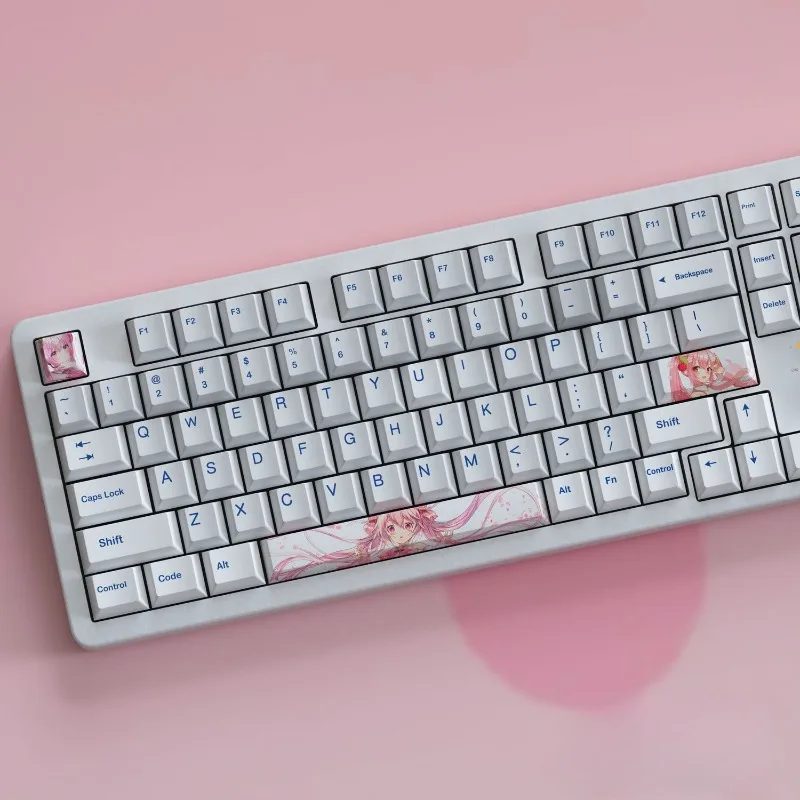 

New Hatsune Miku Kawaii personalized anime keycap original height PBT cute creative peripheral space two-dimensional keycap gift