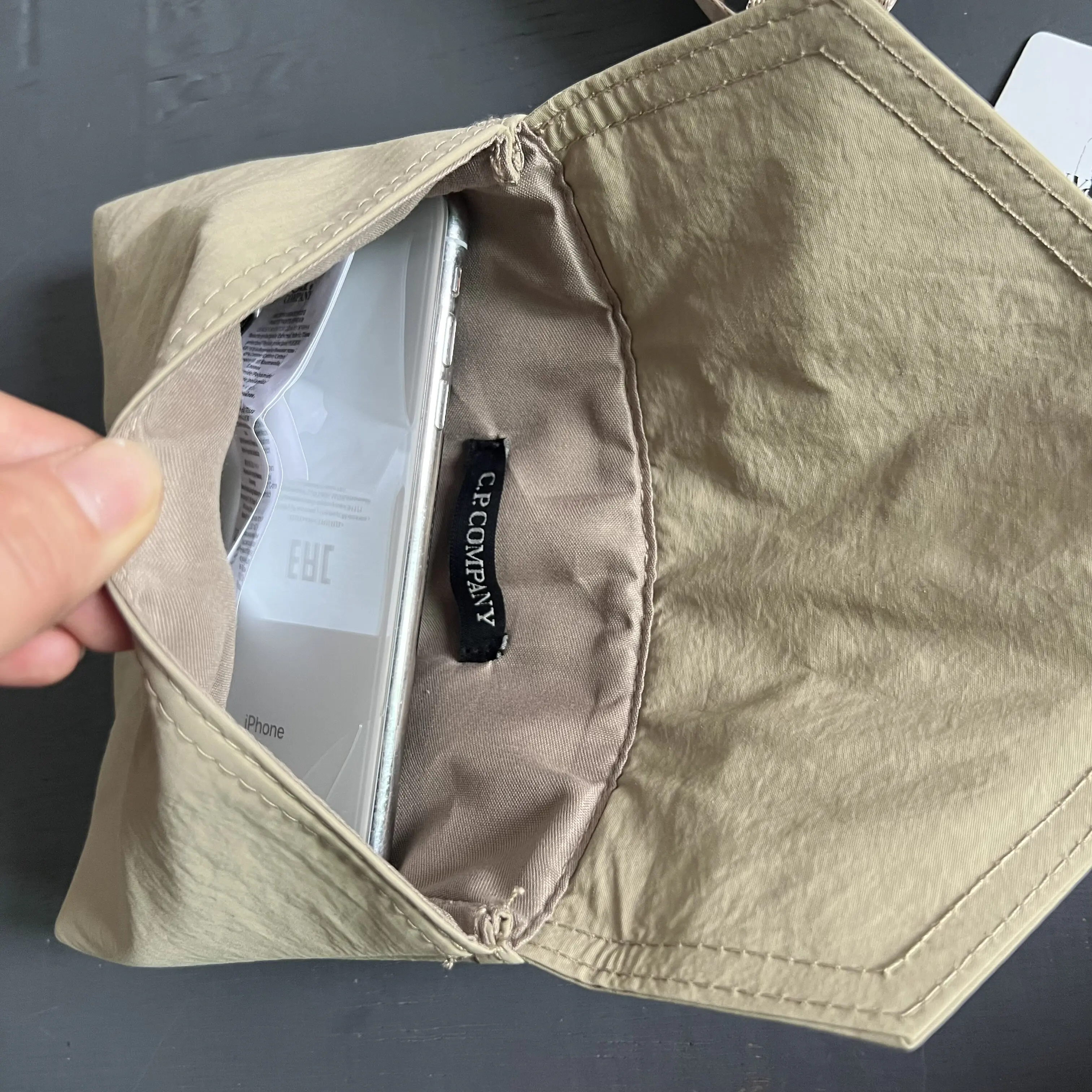2026 Neue lässige Sport-Hüfttasche Unisex Große Kapazität Multifunktionale modische Umhängetasche/Brusttasche – Detail 5