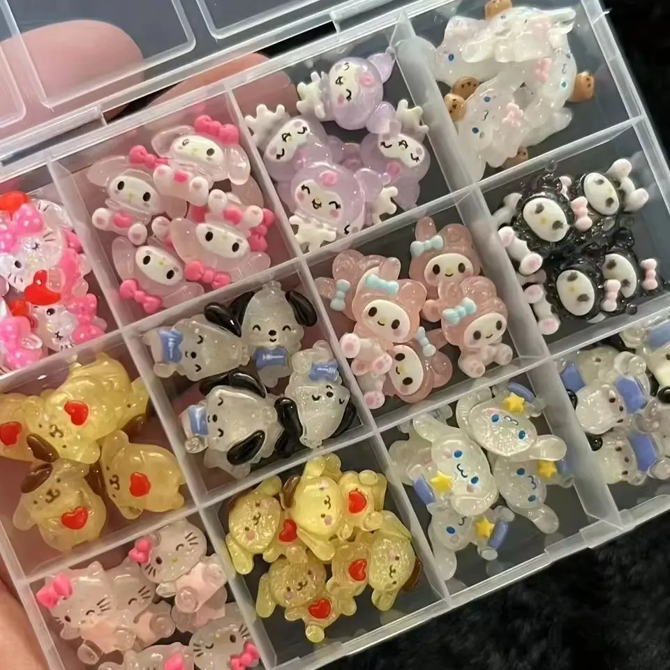 12 Grids Box Sanrio Mixed 3D Resin Nail Charms Kuromi My Melody Cinnamoroll Kitty Flatback Nail Art DIY Decorations