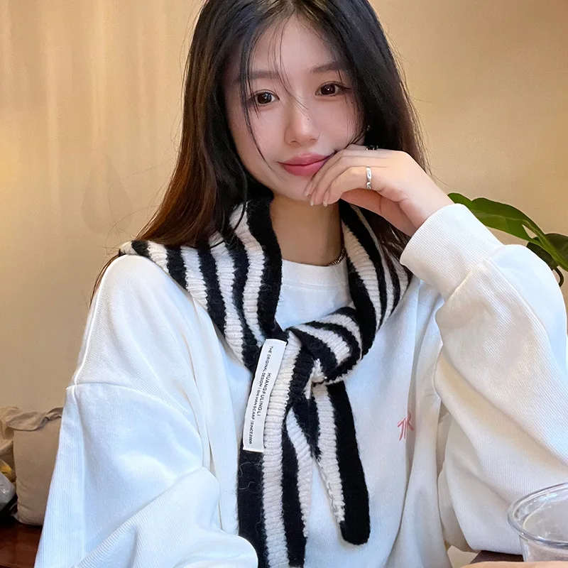 

Women Winter Concave Shape Ins Striped Triangle Knitted Small Shawl Scarf Women Retro Scarf Versatile Decoration Headband