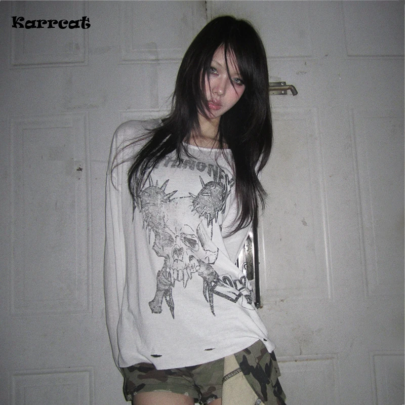 Karrram Grunge Aesthetics Skull Print T-shirt Trashy 2000s Style Distressed Tops Vintage Punk Long Sleeve T-shirt Y2k Gothic Emo