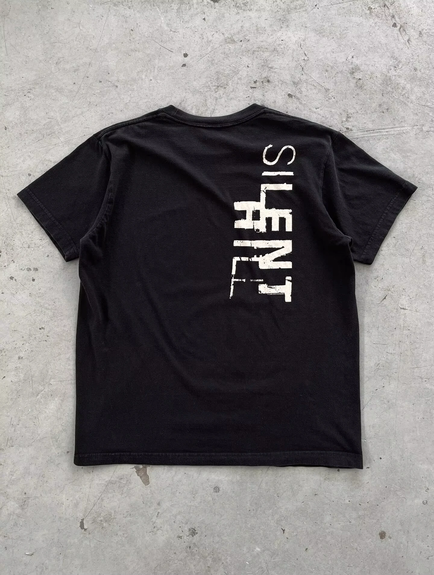 Vintage Classic Horror Surviva - Retro Gaming T Shirt recension och pris