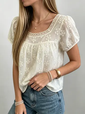 Korean New Arrival New Women Short Sleeve Shirts Summer Fashion Blouse Elegant Square Collar Lace Tops Office Lady Clothes
