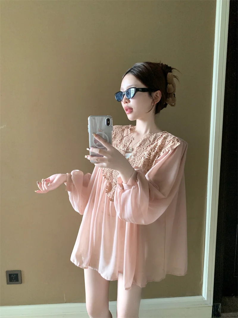 

Элегантная женская рубашка с длинными рукавами и вышитой кружевной отделкой, свободного кроя, универсальный весенний топ, утягивающий фигуру, в французском стиле, повседневная одежда