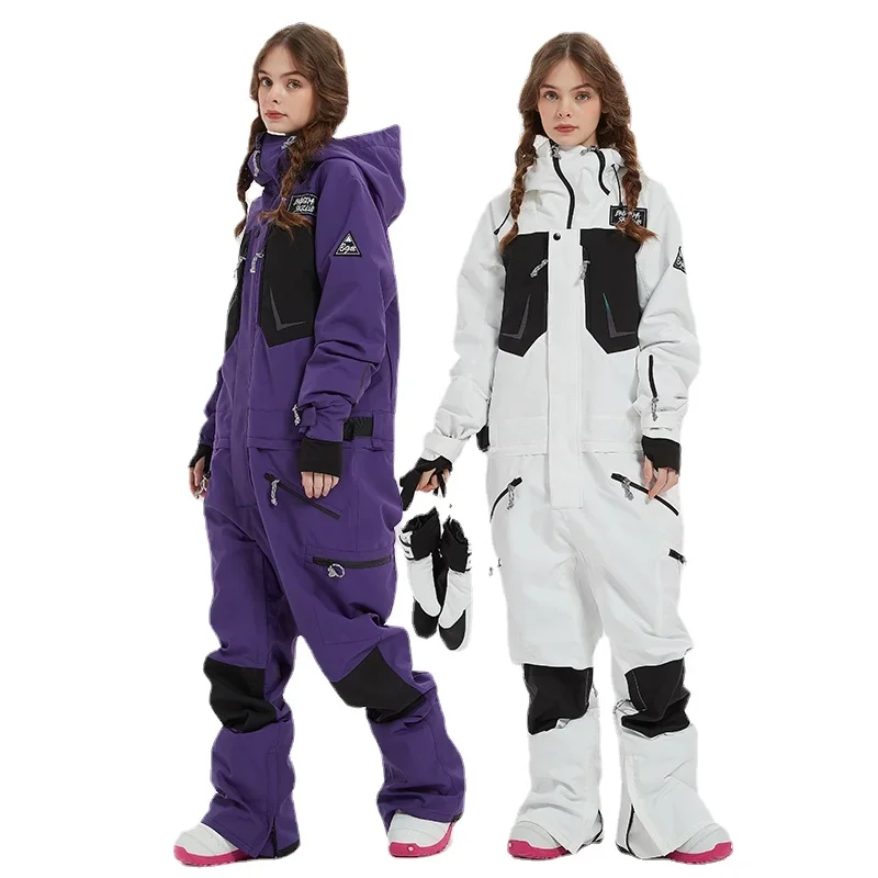 أفضل بدلة تزلج نسائية لشتاء قاسٍ: لماذا اخترتُ Ski Overalls وكيف غيّرت تجربتي على الجليد؟