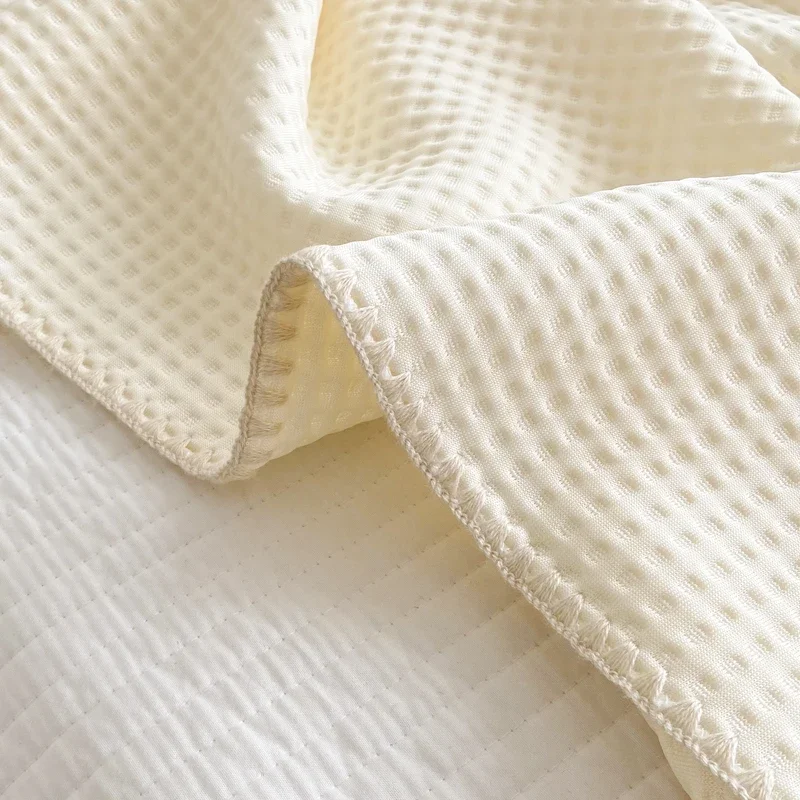 ผ้านวมคลุมเครื่องปรับอากาศสําหรับฤดูร้อน วัสดุ PE สีบริสุทธิ์ ผ้าห่มระบายความร้อน น้ําหนักเบาและผ้าห่มเย็นขนาดแฝด/คิงไซส์เรียบ