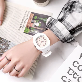 Montre électronique carrée avec bracelet en silicone – Montr...