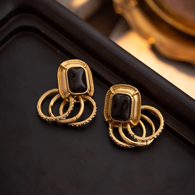 

Новые изысканные серьги в стиле ретро с крупными геометрическими черными кольцами для женщин
