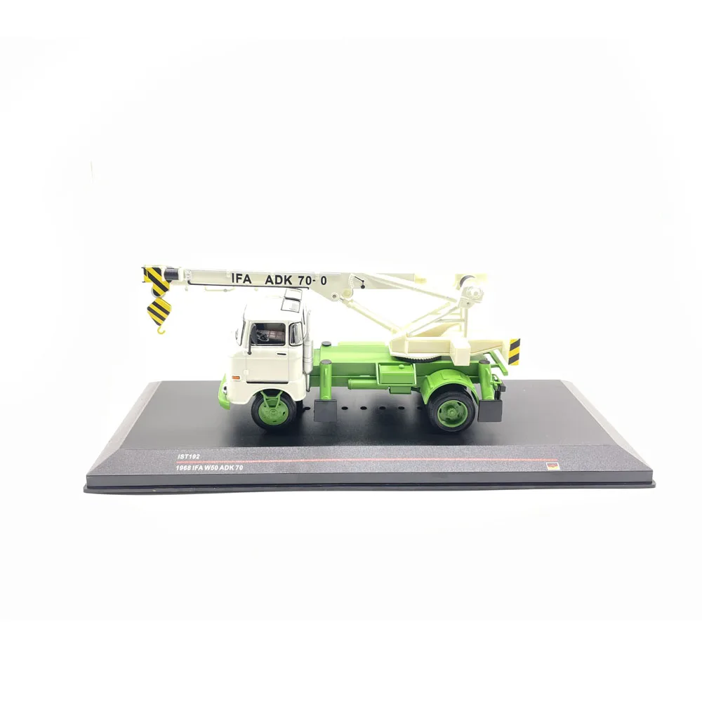 1:43 Scale Resin Truck Model 1968 IFA W50 ADK 70 Vintage Static Vehicle Collectible Gift For Diorama Scene Display