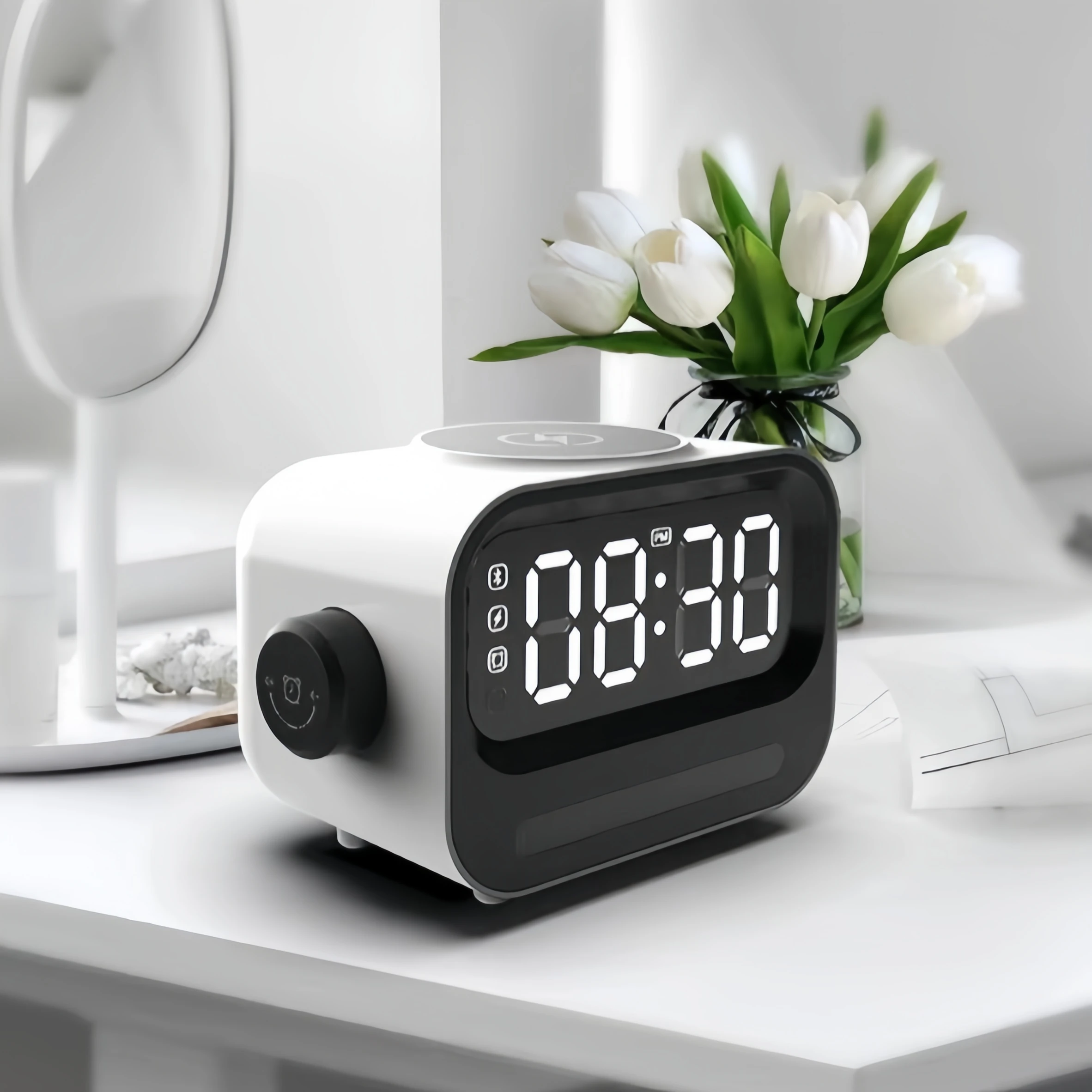 Moderner Bluetooth Wecker Lautsprecher mit 15W Wireless Charging, Nachtlicht & Ambientelicht