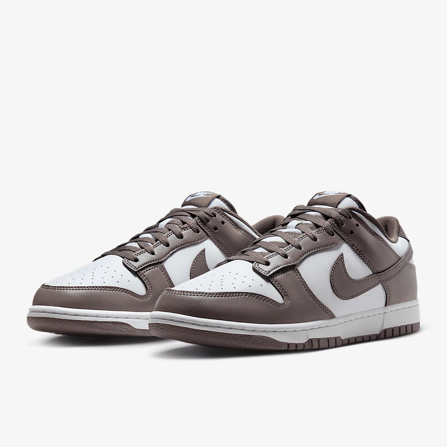 

Nike Authentic 2025 New Men's Classic Retro Laced Low-Top Sneakers HF5441-111