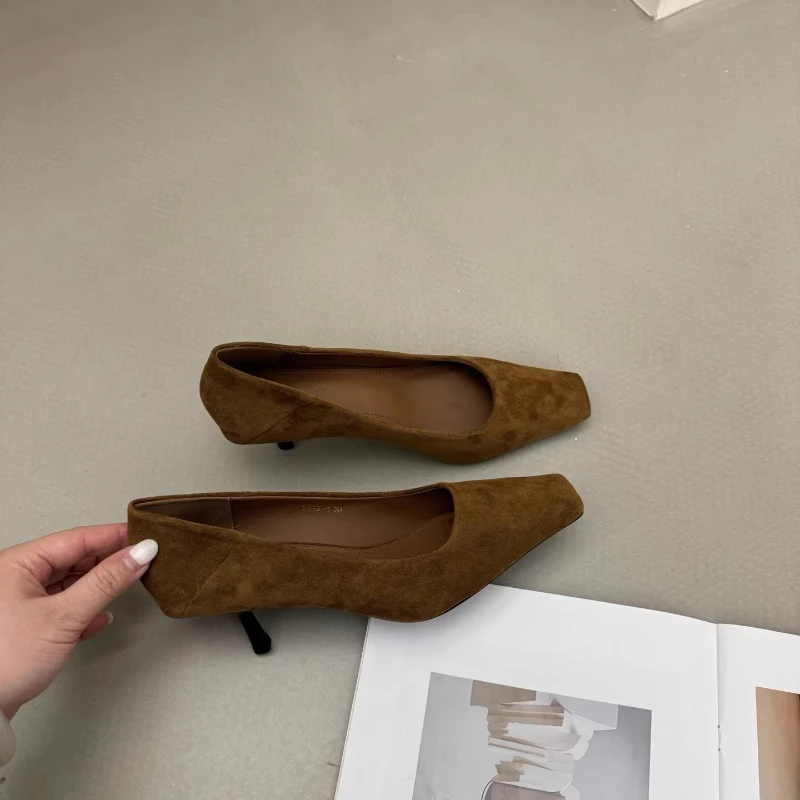 2026 New Autumn French Elegance Soft High Heels Commute Shoes Surface Square Head Thin Heel Slip-On Women's Shoes
