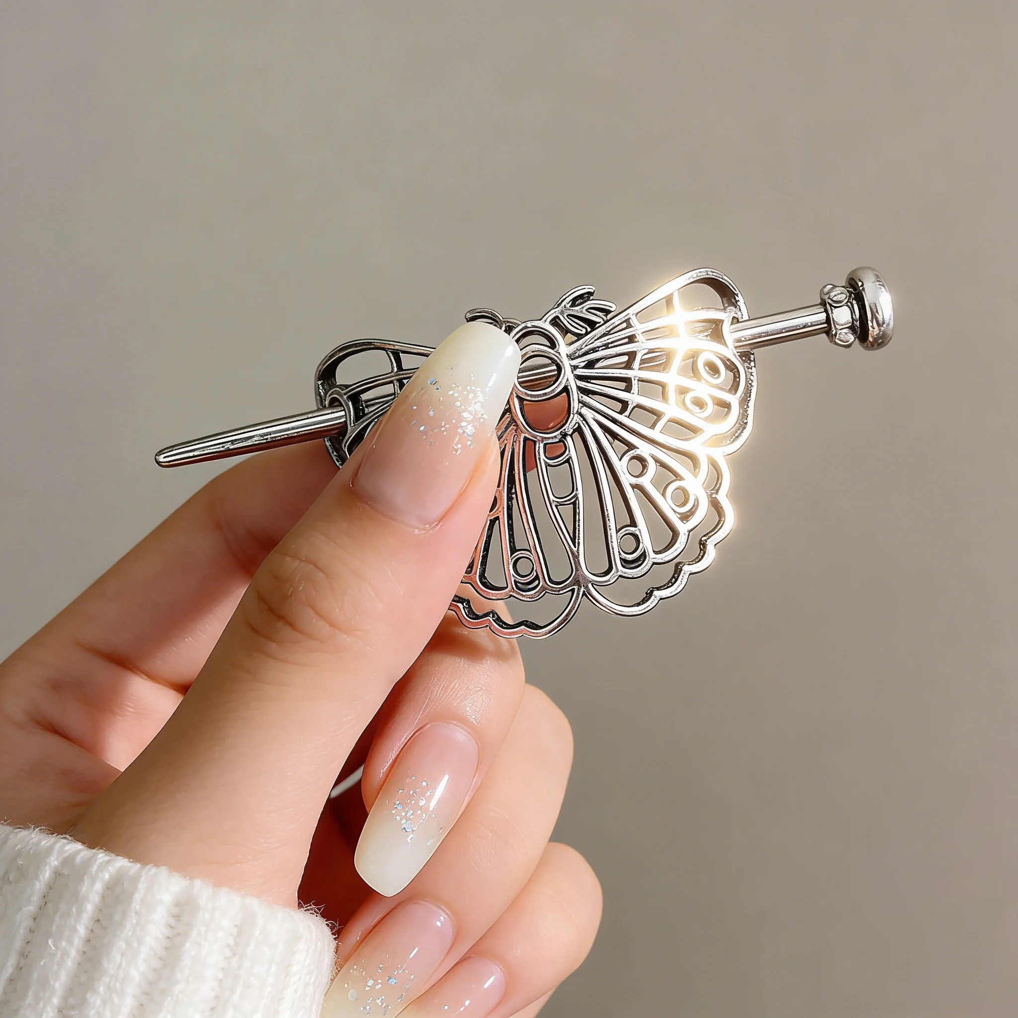 アンティーク調　オリジナル漢服旗袍ファッション　ニッチなヘッドウェア　ヘアピン　合金製蝶　コミック展　コスプレ衣装アクセサリー